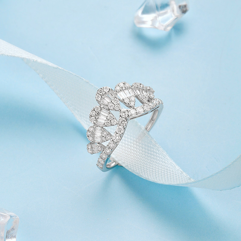 fft珠宝 76分蕾丝钻石戒指皇冠钻戒18k白金群镶冰糖钻戒淘宝直播