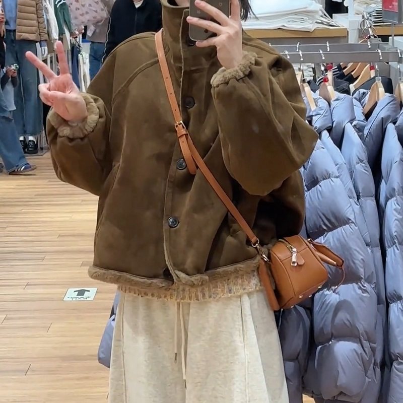 2025冬季新款慵懒风皮毛一体羊羔毛外套女复古休闲巨好看加绒上衣