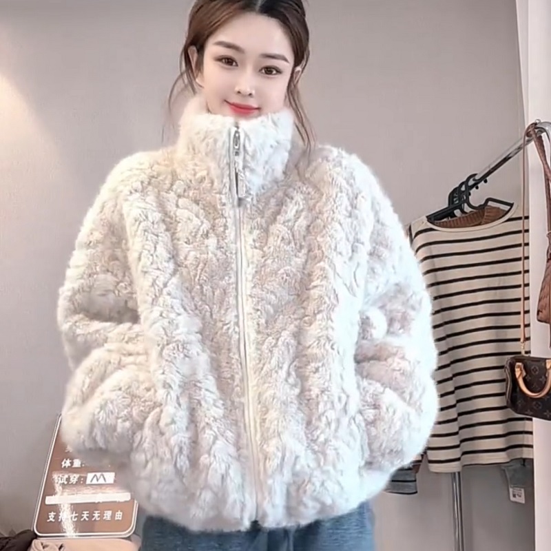 韩版皮毛一体外套女2025冬新款羊剪绒皮草立领短款加厚慵懒风上衣