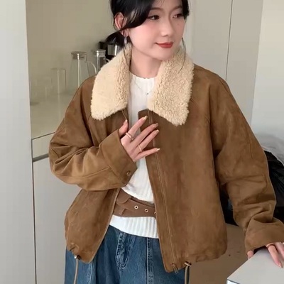 设计感翻领鹿皮绒夹棉外套女2025秋冬新款时尚百搭短款羊羔毛上衣