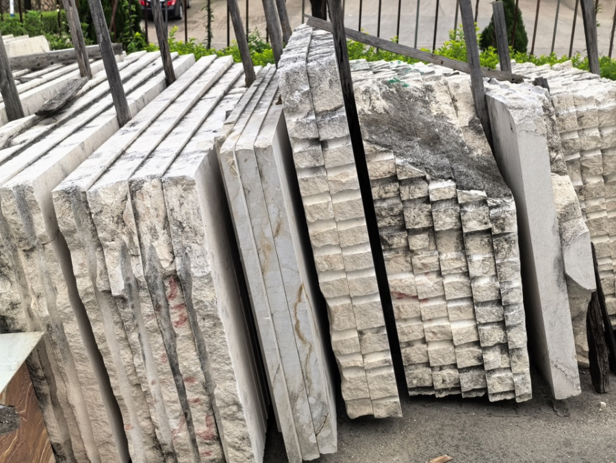 12月30日泉州石业公司名下实物资产（荒料、石材）一批网络拍卖公告