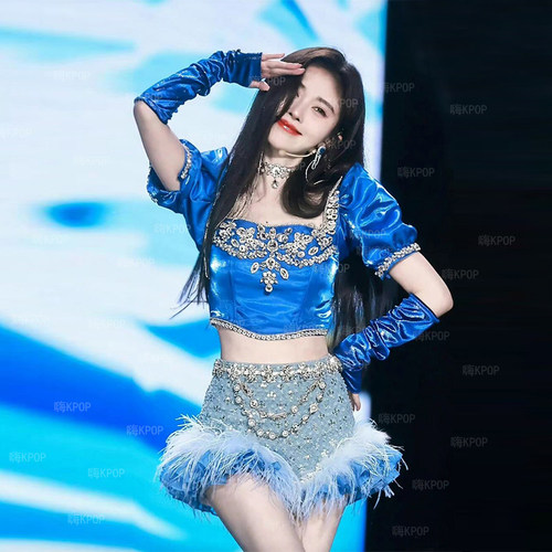 鞠婧祎同款2023春季涤纶钉钻羽毛