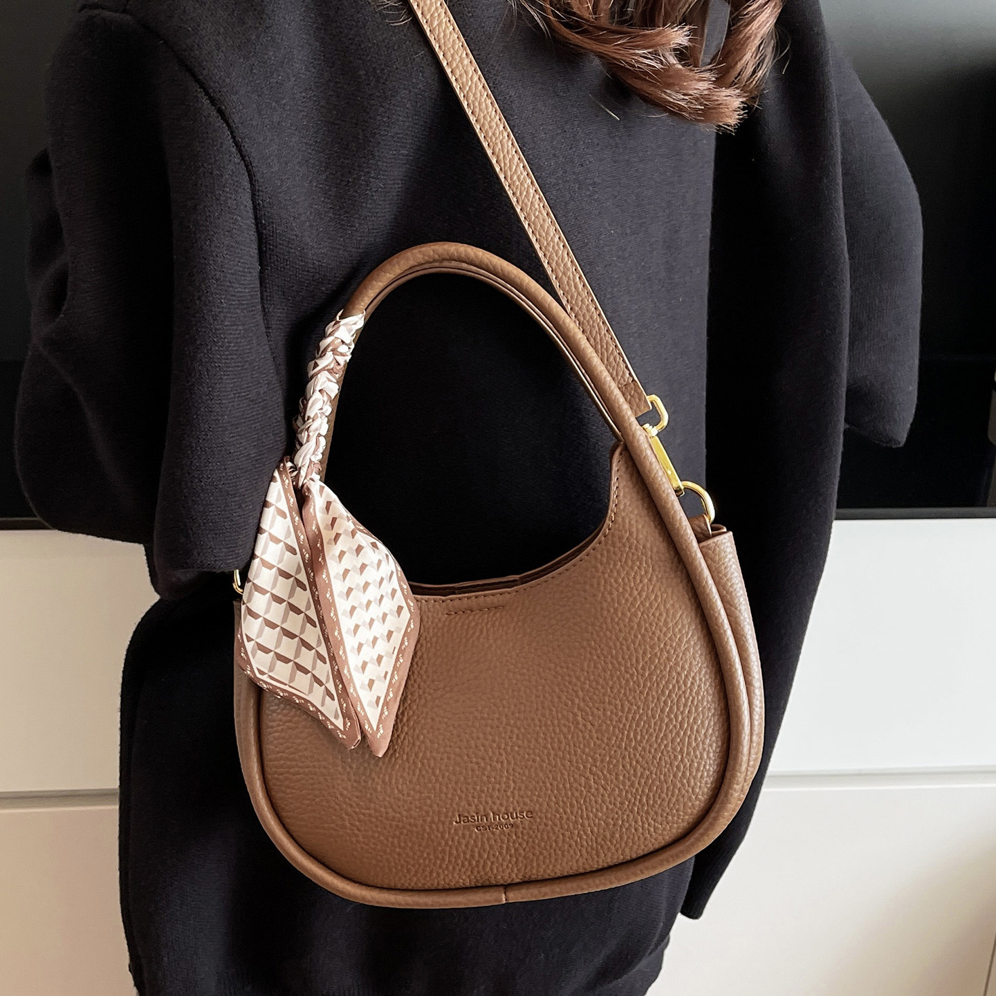 2025新款小众设计小包斜挎包