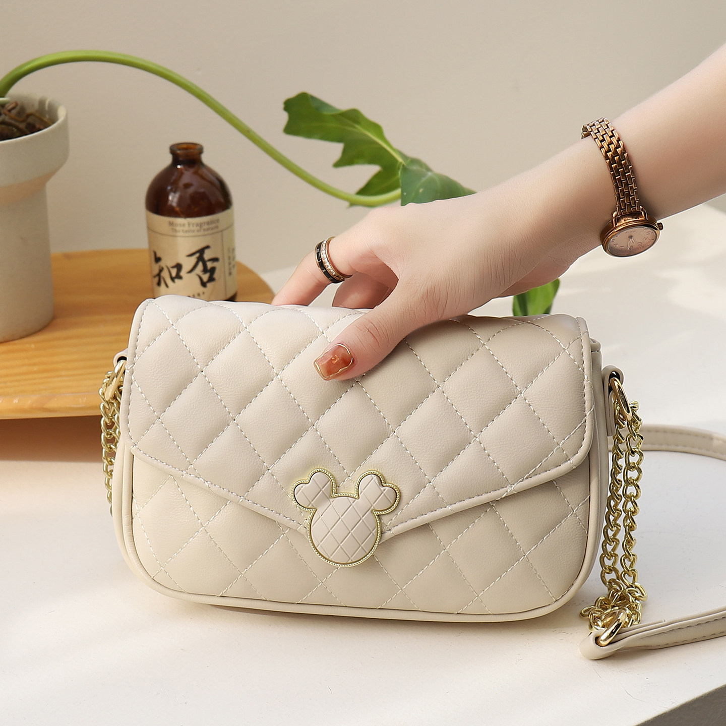 2026新款菱格链条包女小香风斜挎包卡通萌图案高级感小众轻奢女包