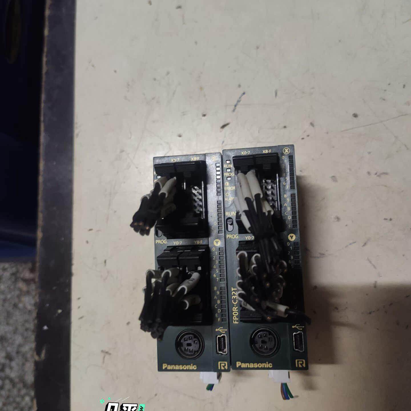议价FP0R-C32T 松下PLC 工业自动化可编程控制模块维修