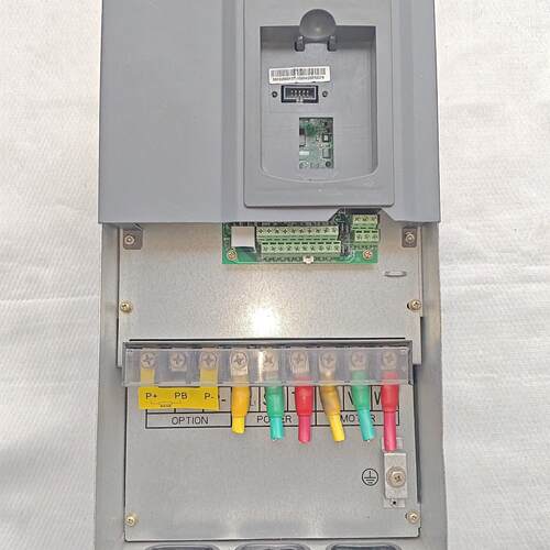 议价CA500-030G/037PT4 拓奇变频器 30KW工控调速装置维修