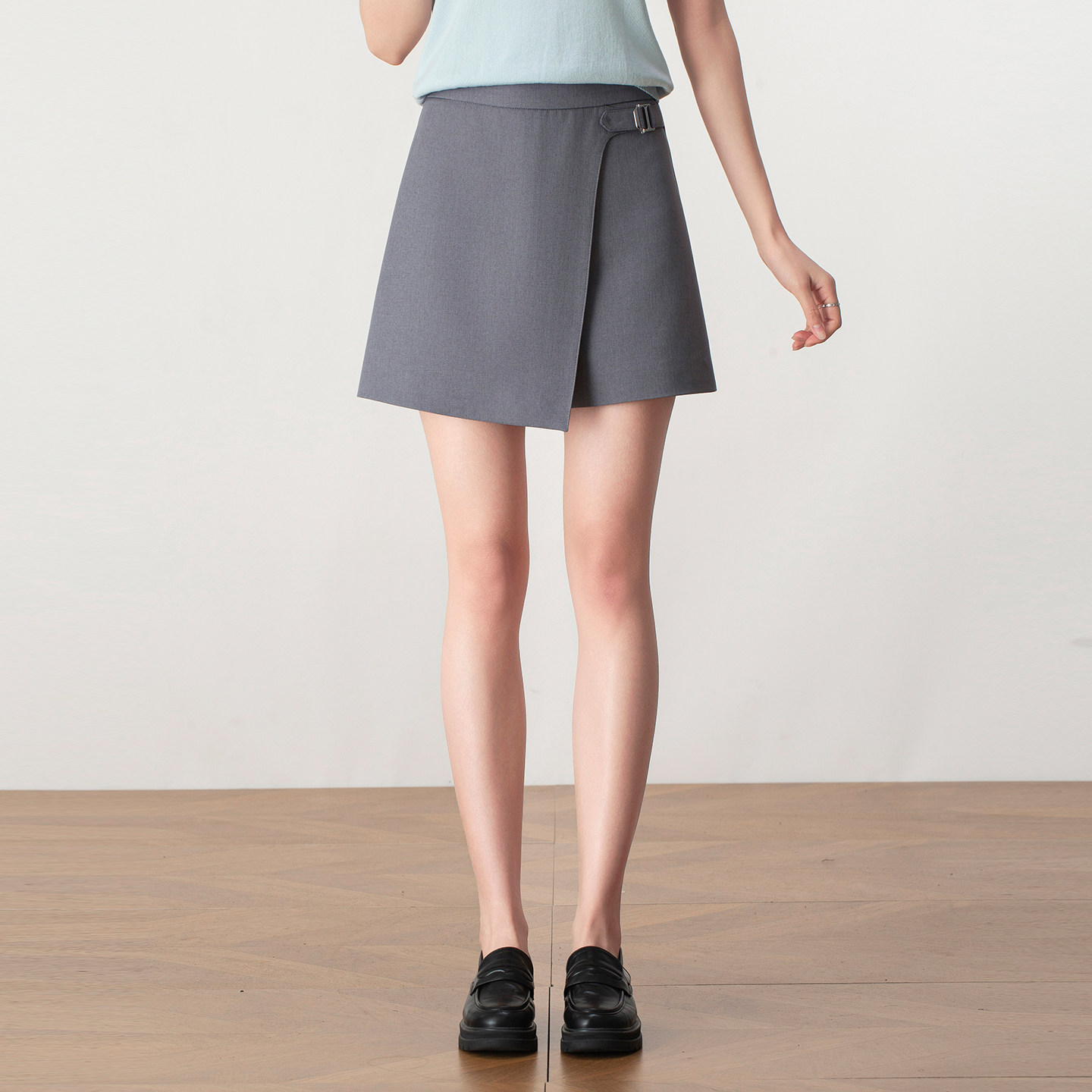 知性风不规则短裙女高腰A字半身裙2026春夏新款灰色通勤西装裙裤