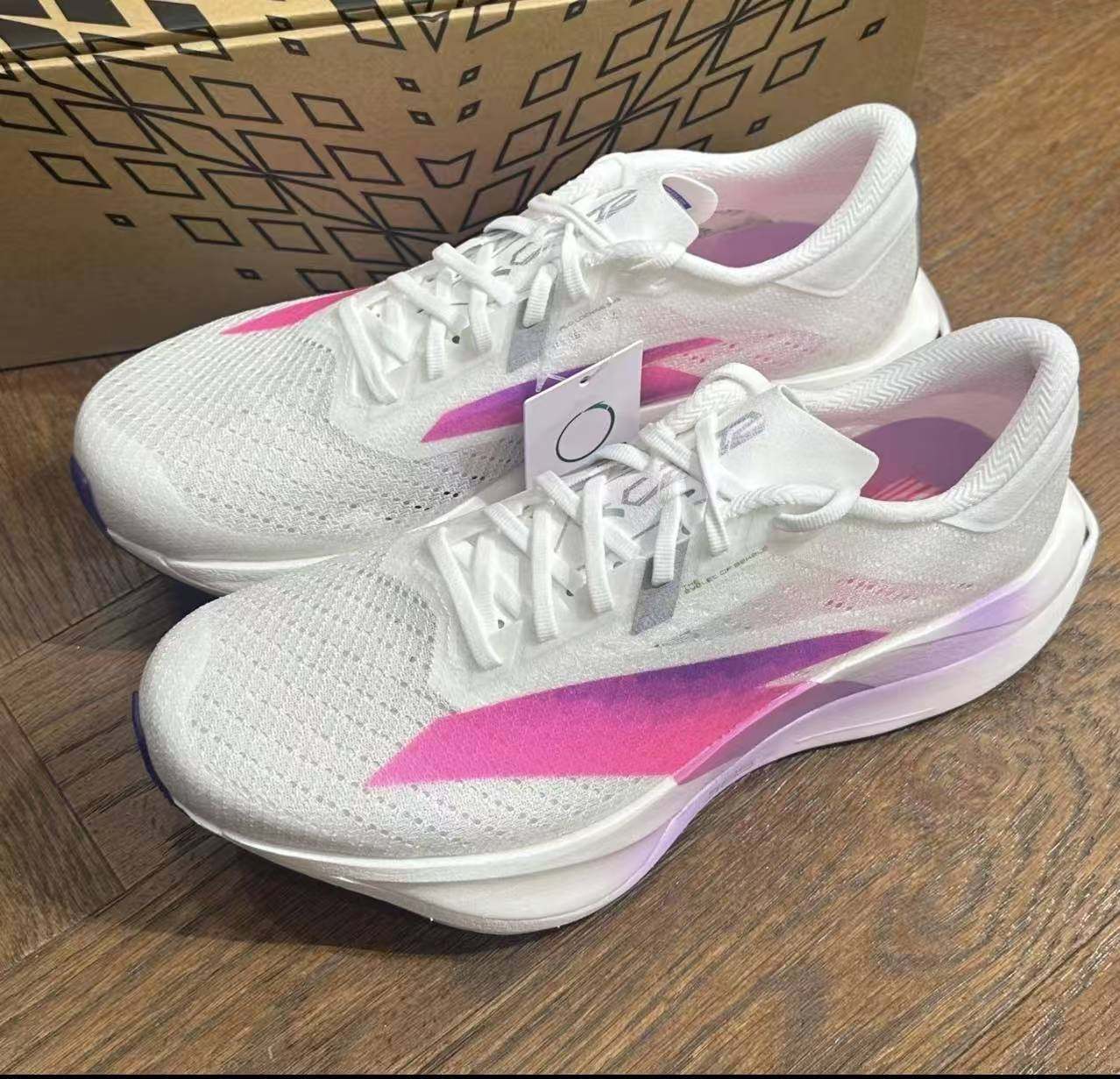 Anta安踏 C202 6.0 氮科技 竞速减震 低帮 碳板跑步鞋 男款,运动鞋new,跑步鞋,淘宝优惠券,粉丝福利购,淘宝优惠卷