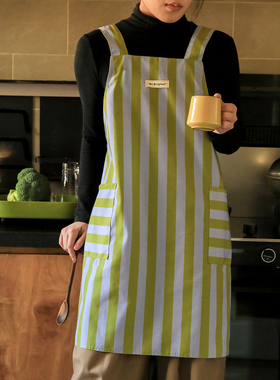 三木青禾围裙厨房家用2026新款防泼水简约做饭专用女高级感年轻款