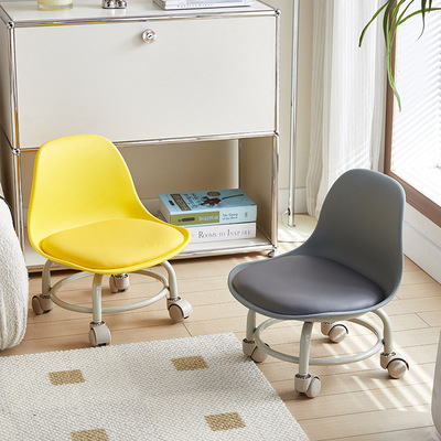 标沄小凳子带万向轮学步凳子滑轮矮凳家用懒人轮滑美缝靠背椅网红