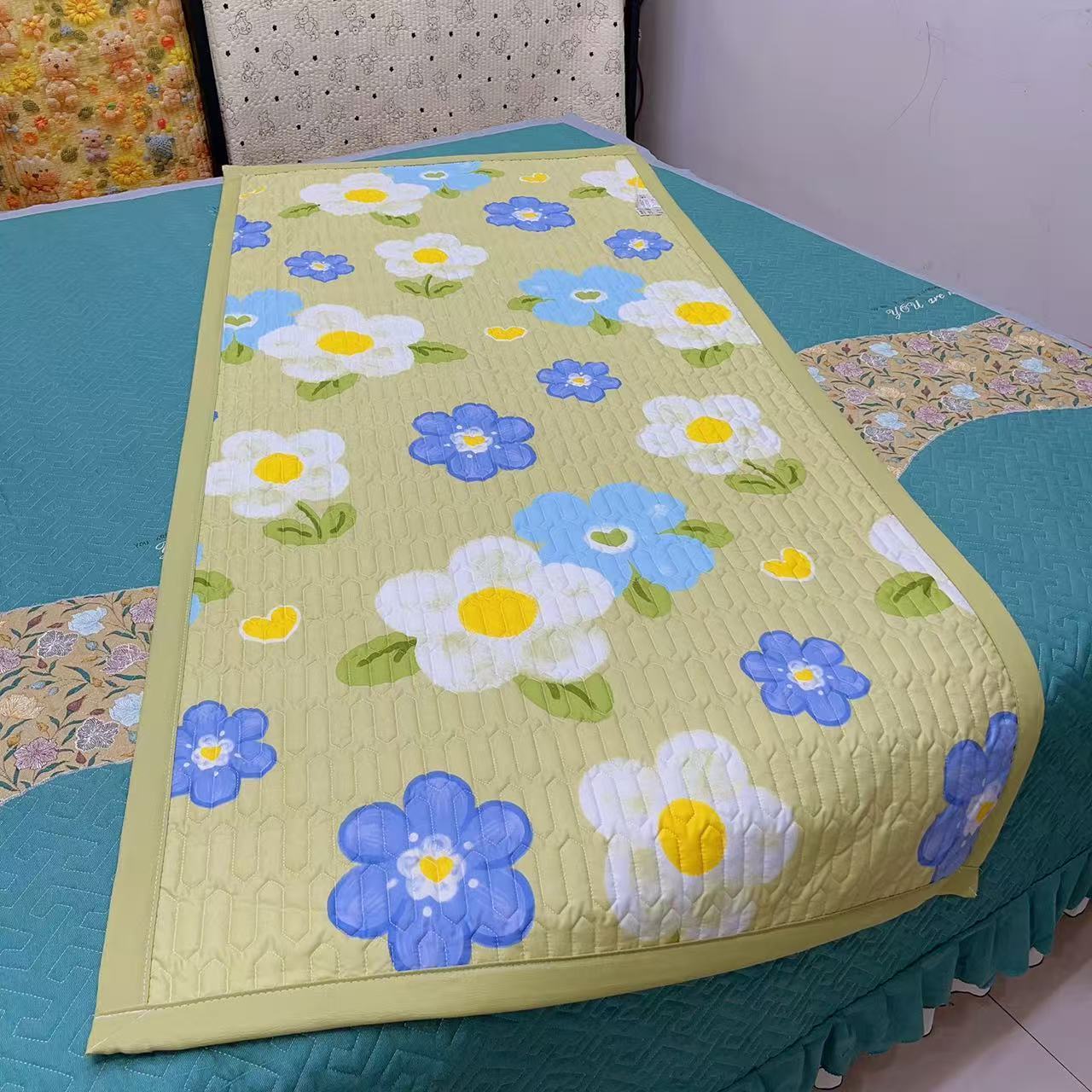 四季不起球欧式双面绗缝通用双层透气夹棉单人学生床盖厂