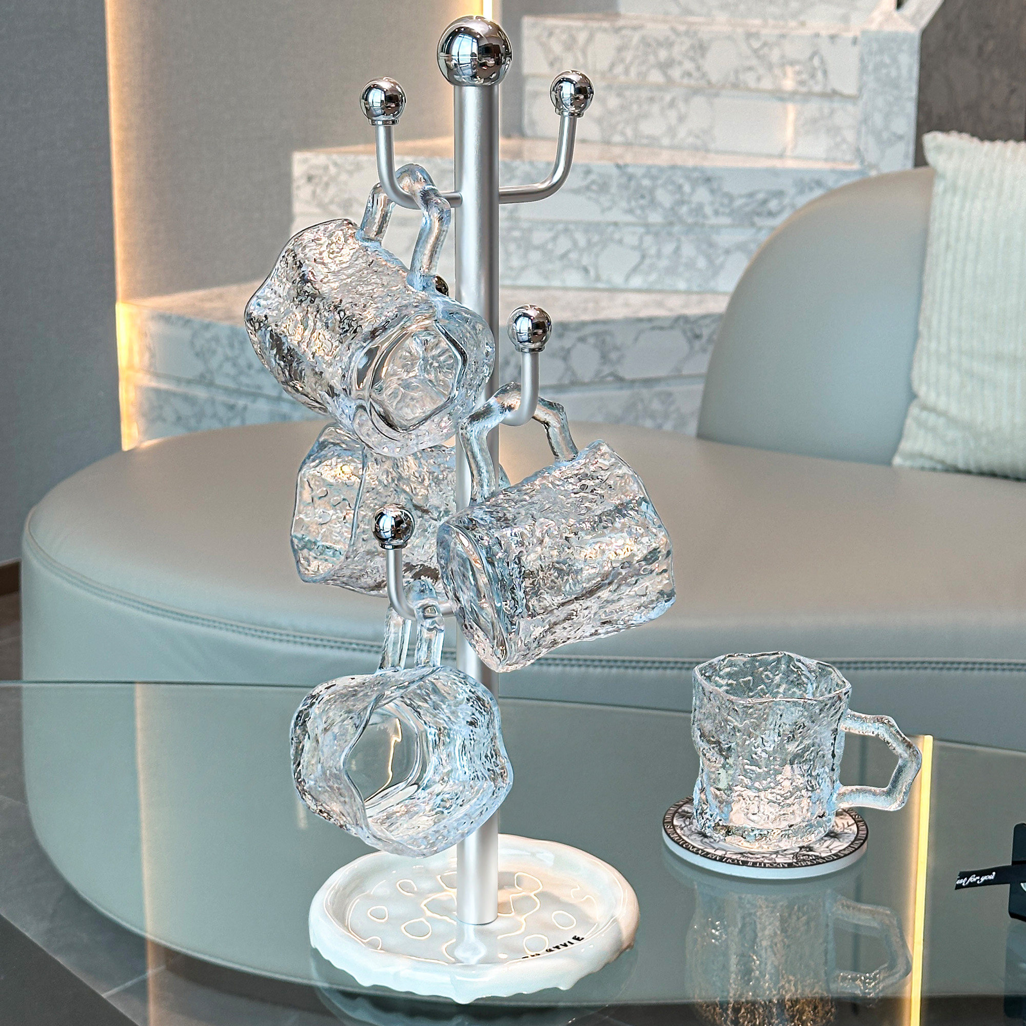 高级感杯子收纳置物架沥水家用桌面放玻璃杯茶杯咖啡杯倒挂水杯架