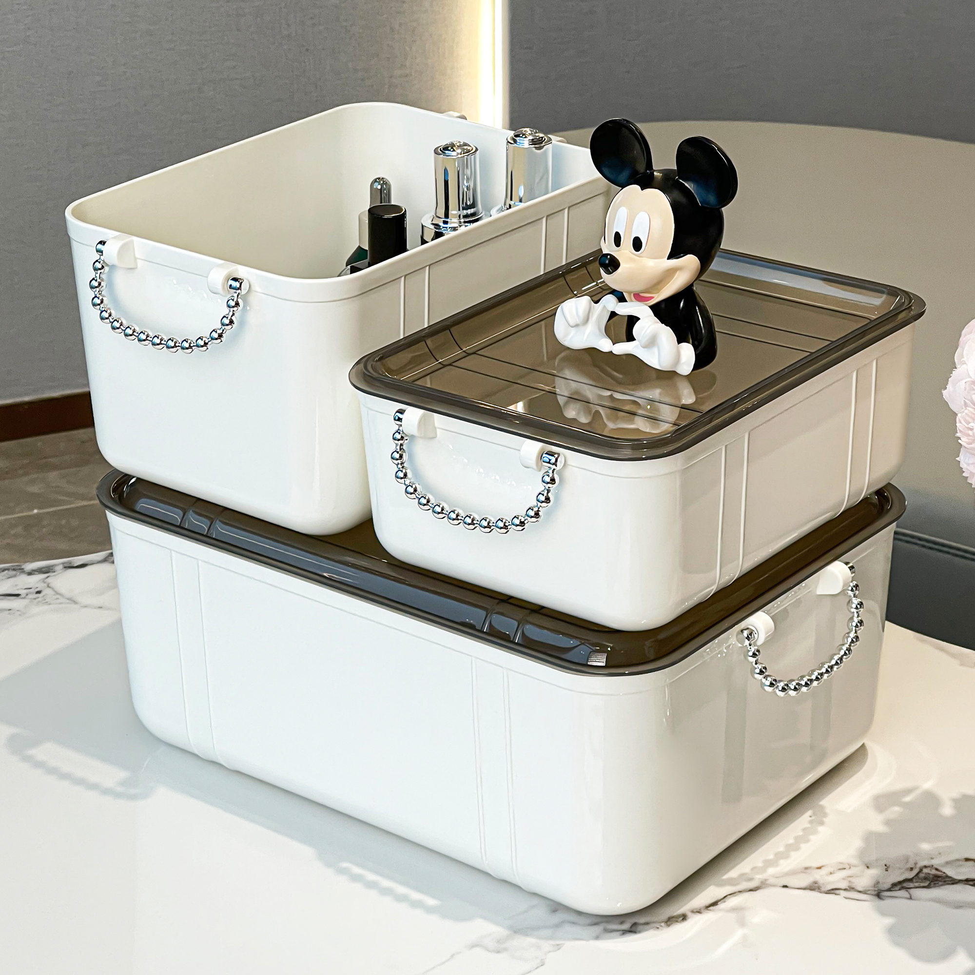 桌面化妆品收纳盒带盖防尘