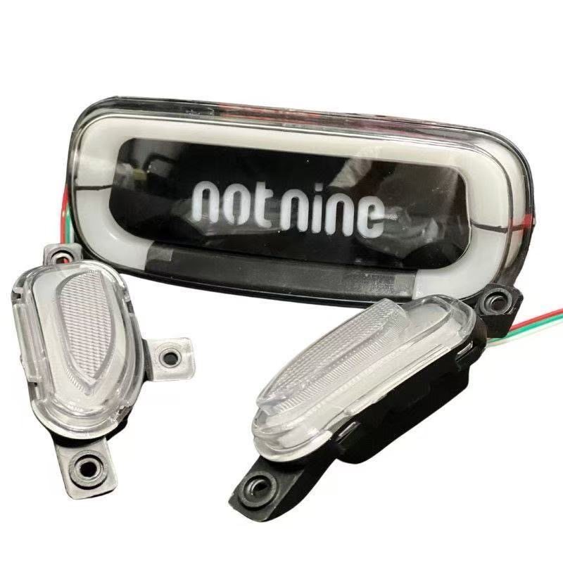 九号尾灯q系列小q波斯顿6.0字体发光q30c带转向灯q80c q85c qzmix