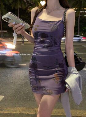 紫色碎花吊带连衣裙子女夏季2024新款新中式修身显瘦收腰包臀短裙