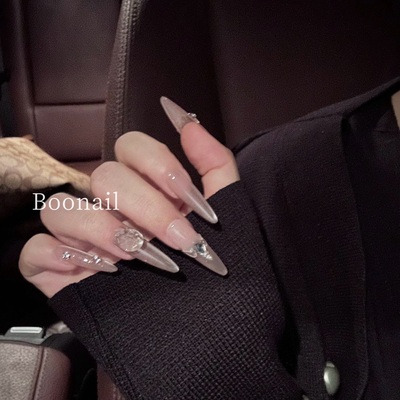 手工穿戴甲裸色猫眼美甲细狗椭圆