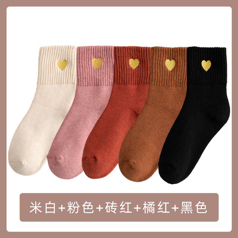 여성용 가을 겨울 두꺼운 수건 양말 5켤레 수 놓은 사랑의 순면 중반 양말 따뜻한 대학 스타일 테리 양말