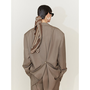 多种穿法_背后心机开叉精纺羊毛老爹西装 UNICA 套装 惊喜五折