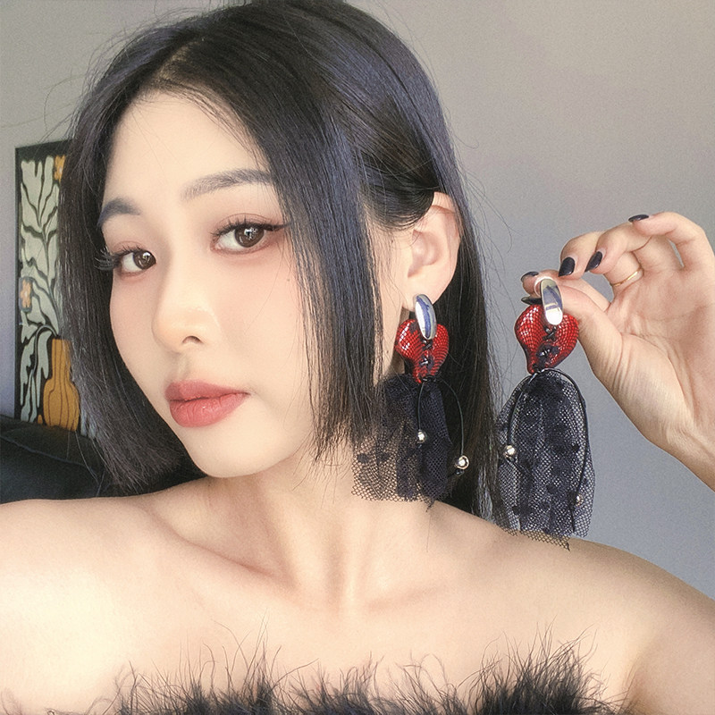 小众设计感夸张个性爱心绑带蕾丝网纱长款耳环女耳饰时尚甜美潮酷
