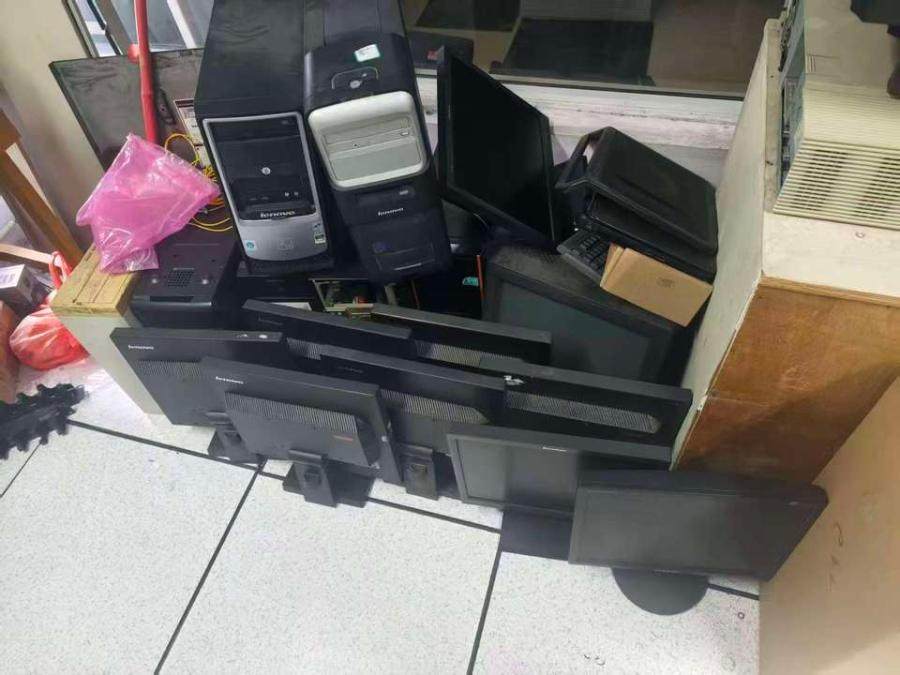 1月15日镇江医院的一批废旧家具、用具、通用设备等（共计88台/件）网络拍卖公告