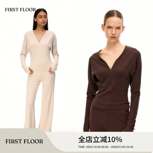 收腰剪裁V领隐藏拉链上衣女 口蝙蝠袖 FIRSTFLOOR 云感亲肤独特袖