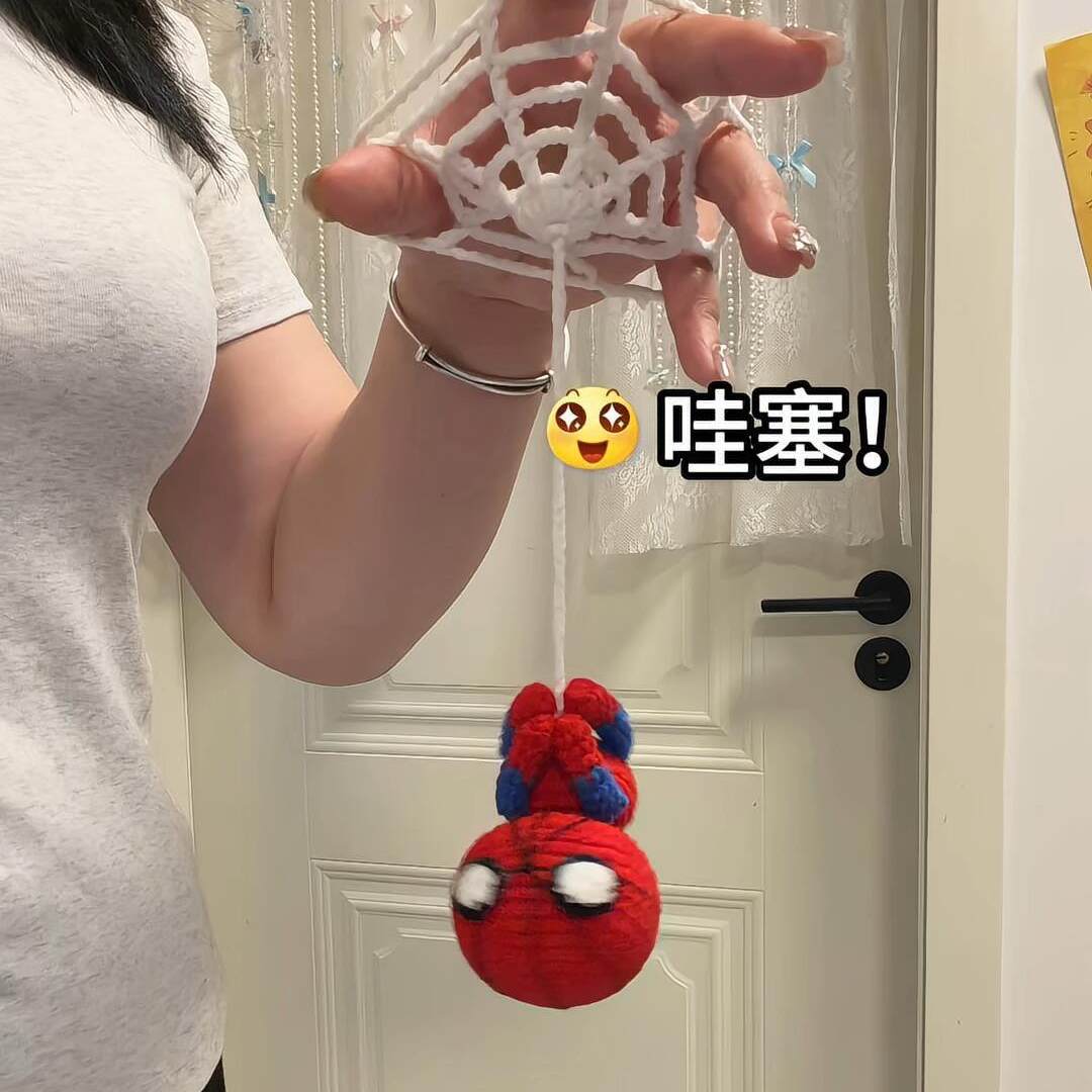 蜘蛛侠钩织成品卡通毛线玩偶钥匙扣DIY编织挂件汽车包包玩偶挂饰