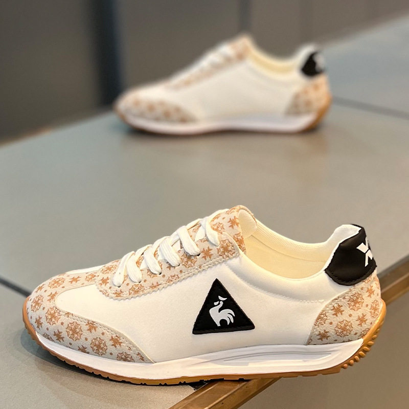 广州复古潮流男鞋2025年夏季新款透气运动休闲鞋韩版百搭阿甘鞋男