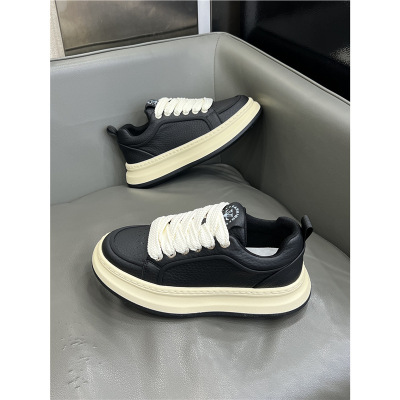 j男鞋2025秋季新款低帮休闲小白鞋百搭厚底板鞋韩版皮面运动鞋