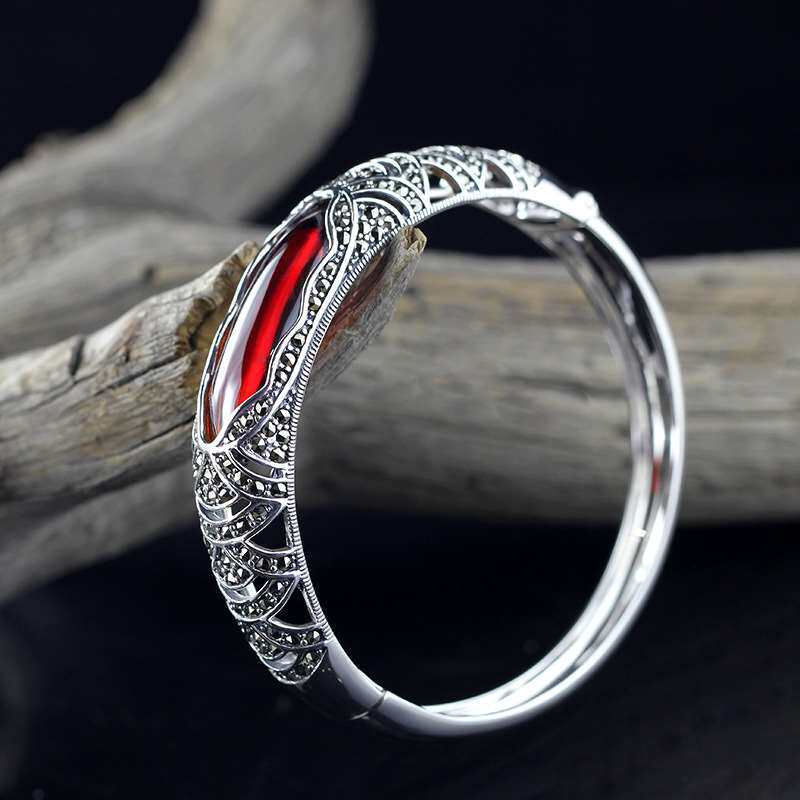 伟德国际【唇膏】介绍最受欢迎的效果最好的唇膏_PClady百科_太平洋时尚网