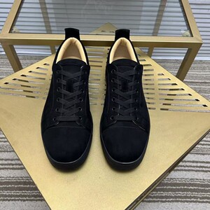 欧洲站2026春新款男鞋黑色磨砂板鞋男低帮红底鞋磨砂板鞋休闲百搭