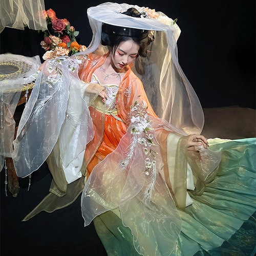 诃子裙齐胸重工刺绣大袖衫唐风