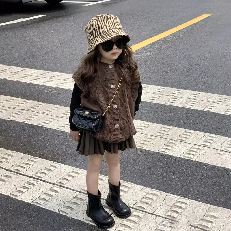 官方旗舰店正品2026春秋季新款女童麻花编织马甲儿童百搭百褶裙三