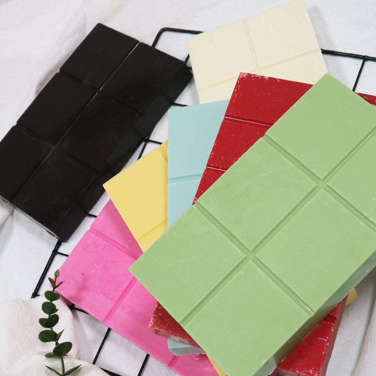 黑白巧克力烘焙彩色砖板块红色大板砖蛋糕淋面DIY原料代可可脂,零食/坚果/特产,牛奶巧克力,淘宝优惠券,粉丝福利购,淘宝优惠卷