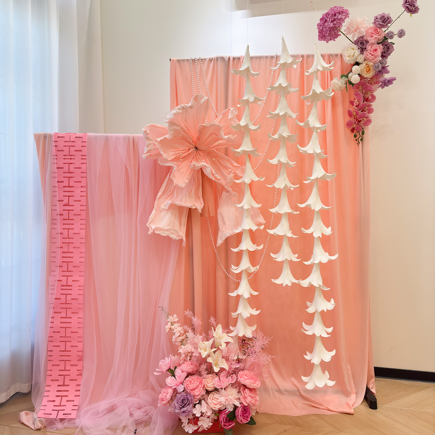 婚房布置生日场景装饰森系奶油布幔户外婚礼百合花艺纱幔粉色支架