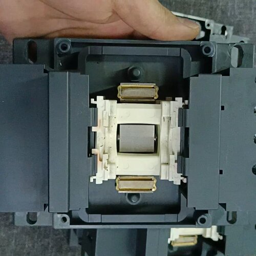 售前询价接触器线圈LAEX5M5 220V适用LC1E120
