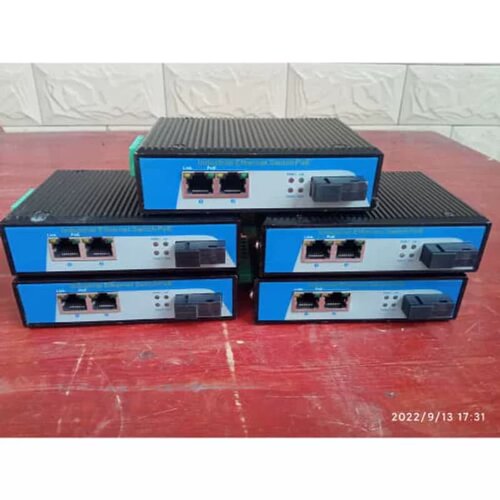 售前询价议价工业级乙太网交换机 YH612G-SC20/A 2口千兆PO