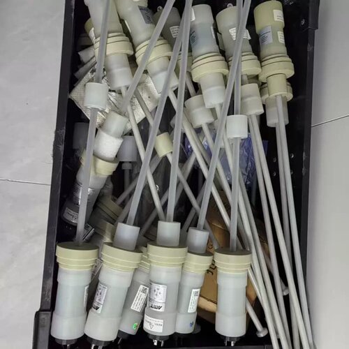 售前询价FJM-L-ZSEY3AE-367AT111/PP磁致伸缩液