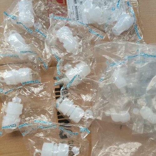 售前询价flowell弗勒费尔PFA露珠接头34对接七个 3