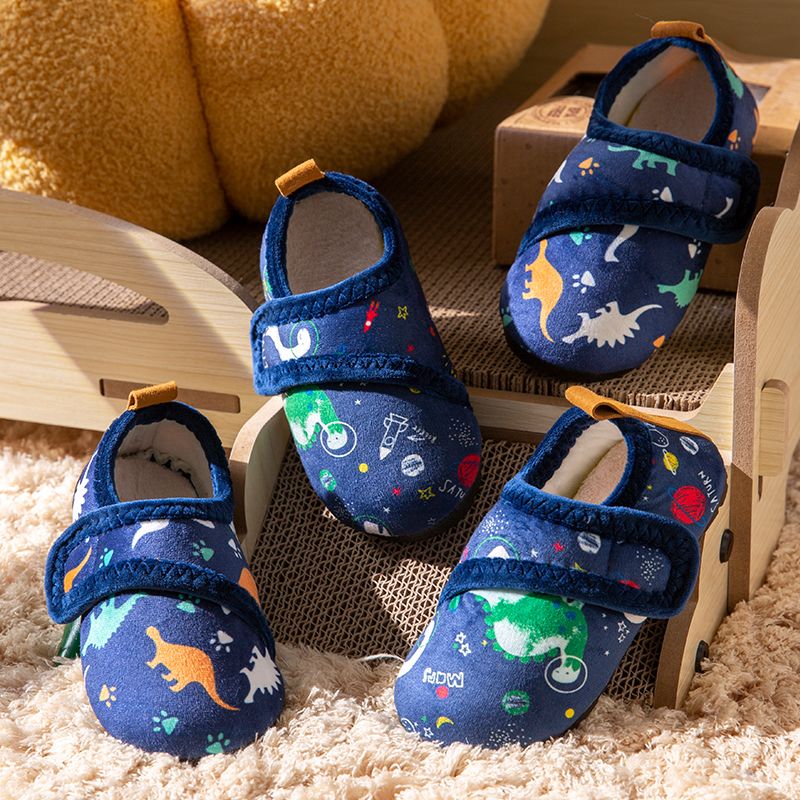 多贝虎儿童鞋秋冬季时尚加厚耐磨