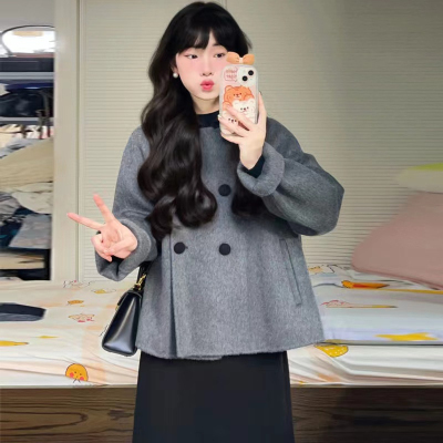 灰色短款呢子大衣女秋冬娃娃领复古加厚小个子韩系赫本风毛呢外套