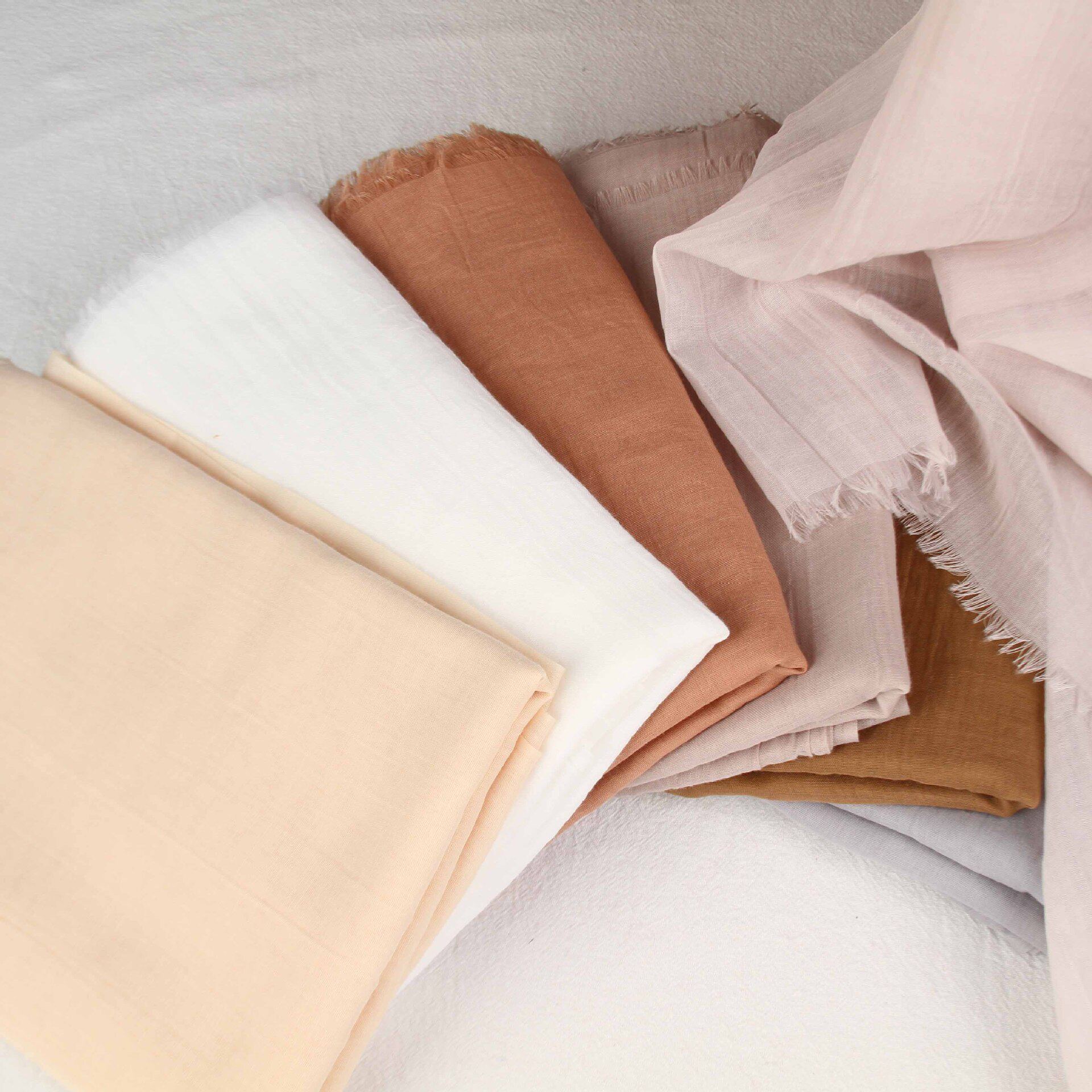 新款日系纱巾防晒丝巾小围脖纯色巴厘纱围巾女文艺沙滩长条丝巾