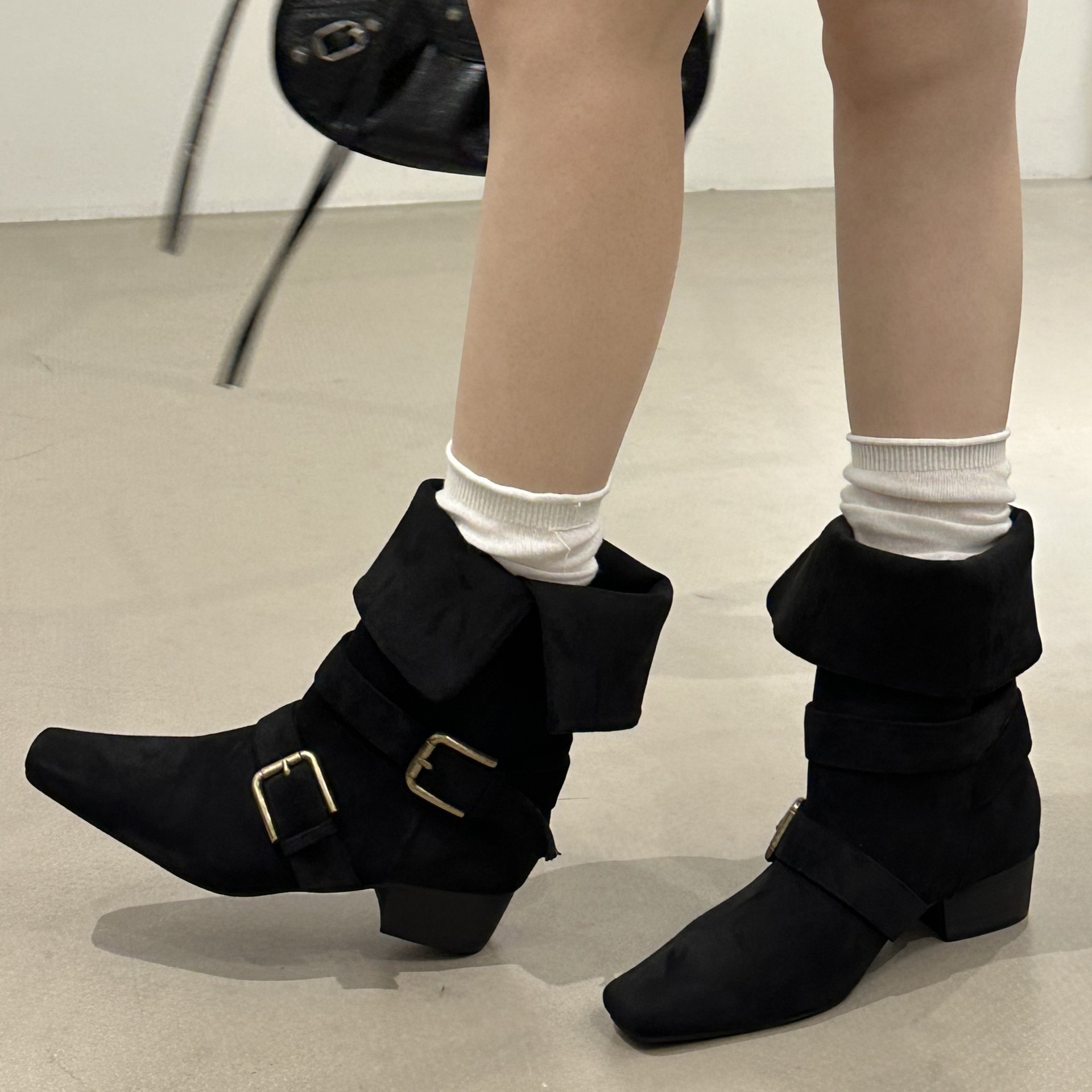 2025皮带扣两穿中筒靴绒面粗跟皮靴新款方头瘦瘦靴女式纯色马