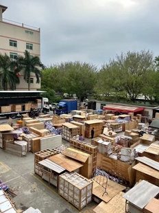 Delivery site of international freight warehouse发货现场