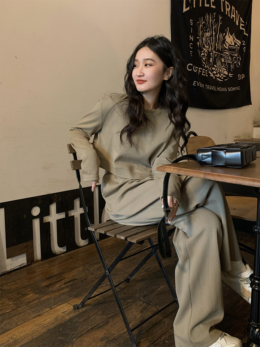 任小艺时尚保暖炸街卫衣套装2023年新款女高级感秋冬装两件套洋气