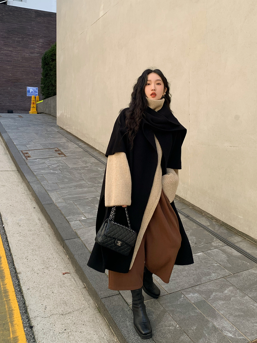 任小艺黑色赫本风开叉双面呢大衣女秋冬2023新款斗篷长款毛呢外套