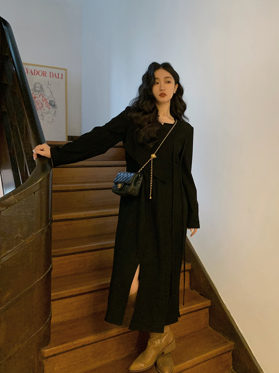 任小艺复古飘带内搭连衣裙女2023秋冬新款慵懒设计感长款打底裙子