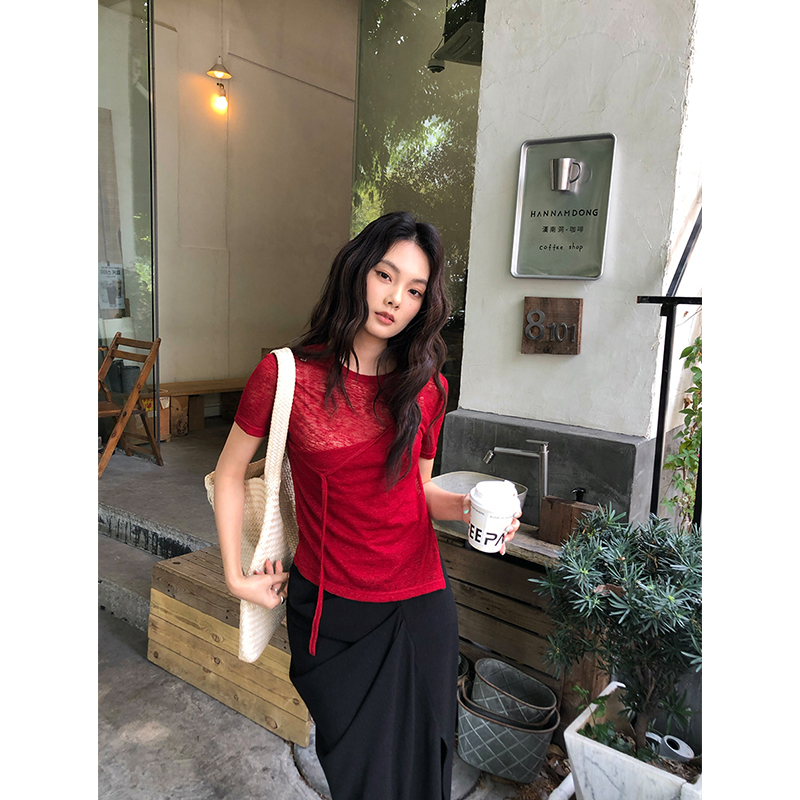 任小艺  雪花棉肌理假两件拼接背心吊带T恤女夏季设计感短袖上衣