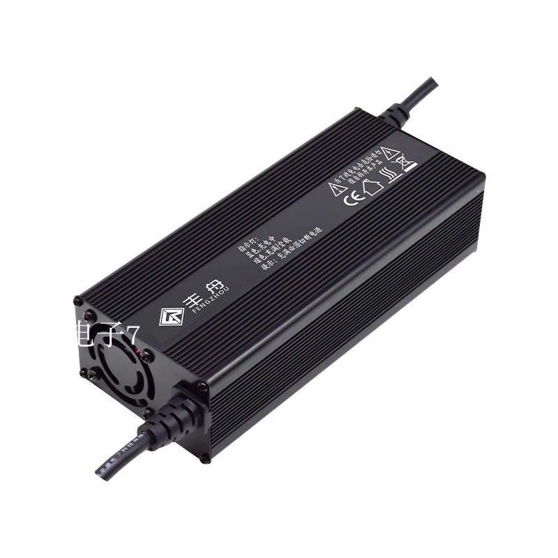 72V8A锂电池电动车充电器84V88.2V87.6V三元铁锂大功率铝壳充电机