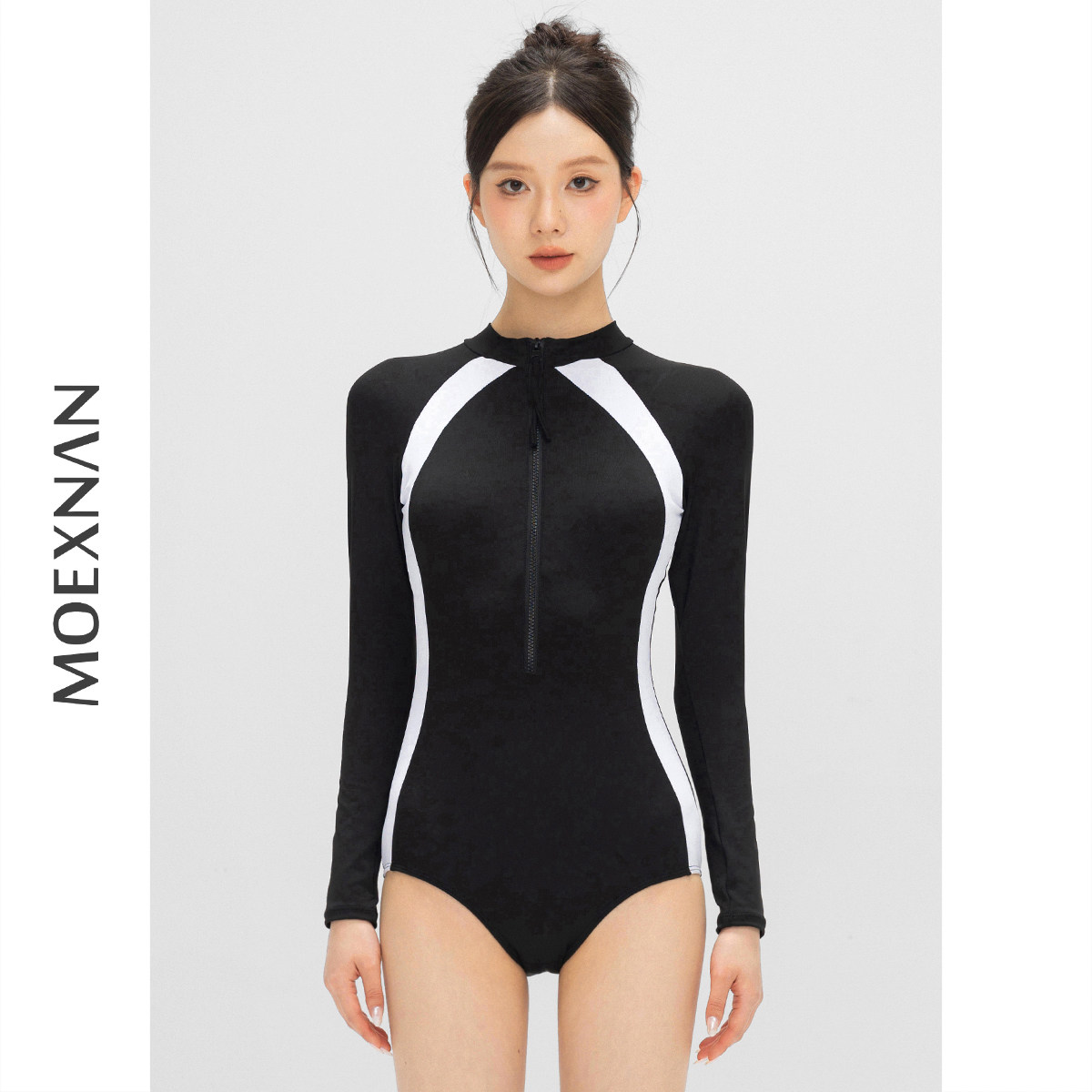 新款泳衣女连体性感小胸聚拢显瘦防晒长袖度假保守学生泡温泉泳装