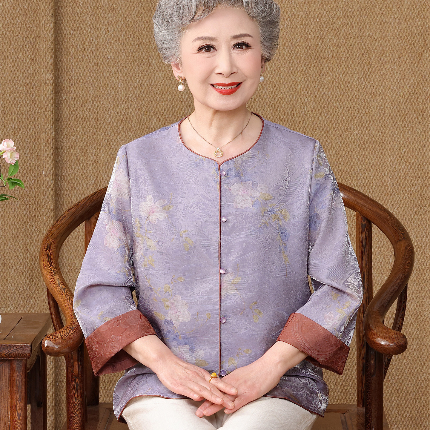 新中式中老年人女夏装冰丝衬衫妈妈洋气上衣薄款奶奶春季t恤衬衣